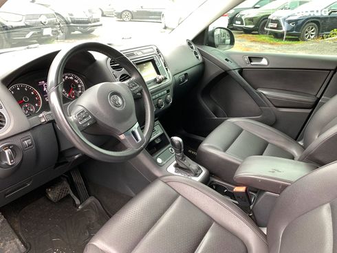 Volkswagen Tiguan 2015 серый - фото 16