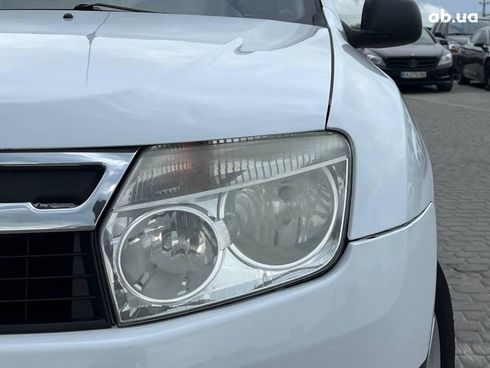 Renault Duster 2010 белый - фото 2