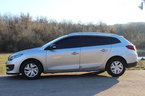 Renault Megane 2015 - фото 6