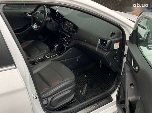 Hyundai Ioniq 2016 - фото 22