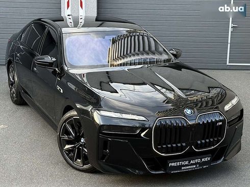 BMW i7 2025 - фото 2