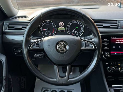 Skoda Superb 2018 - фото 20