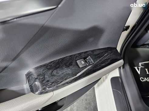 Toyota Camry 2017 - фото 16