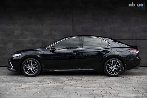 Toyota Camry 2021 - фото 4