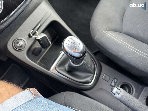 Renault Captur 2019 - фото 26