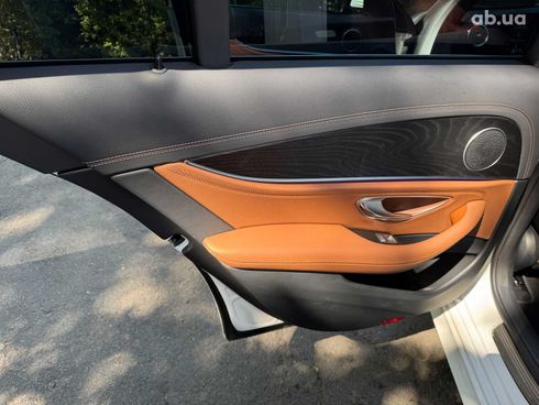 Mercedes-Benz E-Класс 2022 белый - фото 14