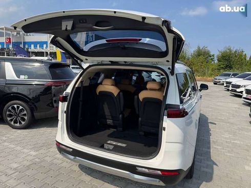 Kia Carnival 2021 - фото 15
