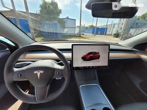 Tesla Model Y 2023 - фото 8