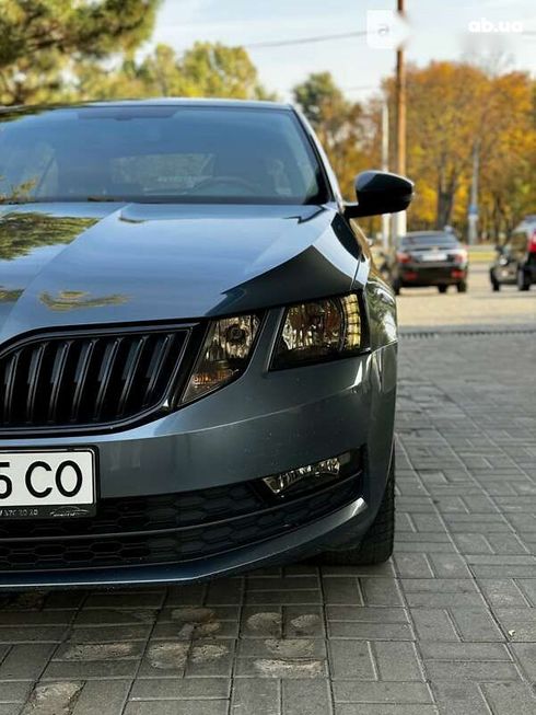 Skoda Octavia 2019 - фото 7