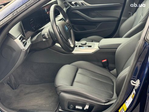 BMW i4 2023 синий - фото 18
