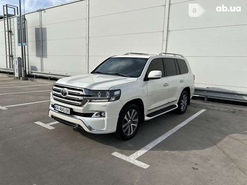 Toyota Land Cruiser 2017 - фото 6