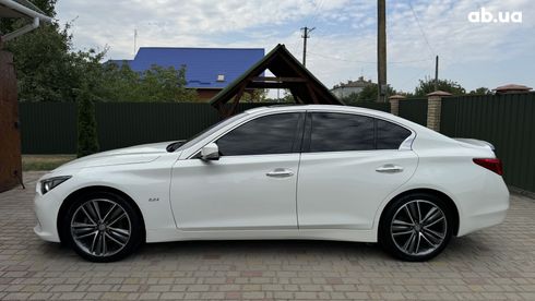 Infiniti Q50 2014 белый - фото 12