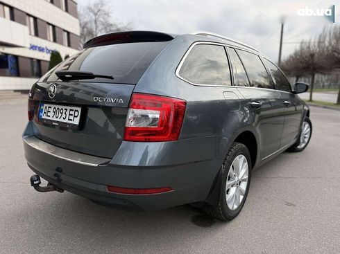 Skoda Octavia 2018 - фото 7