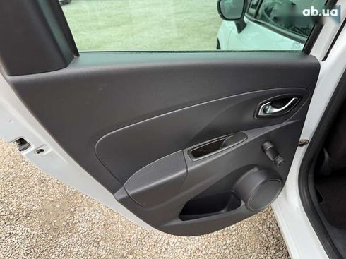Renault Clio 2016 - фото 10