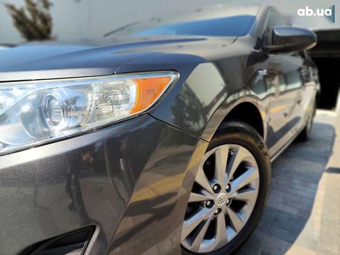 Toyota Camry 2012 - фото 2