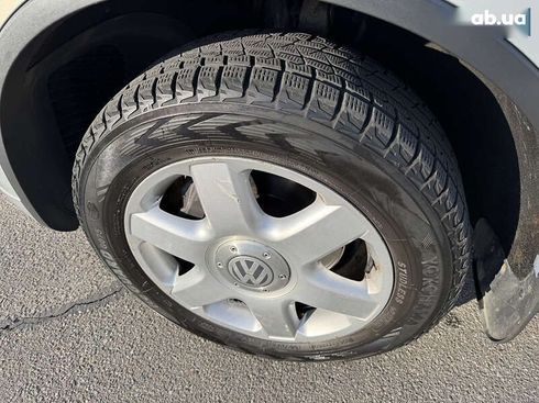 Volkswagen Touareg 2012 - фото 13