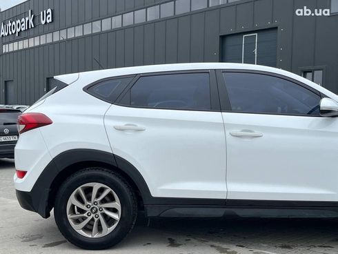 Hyundai Tucson 2016 белый - фото 10