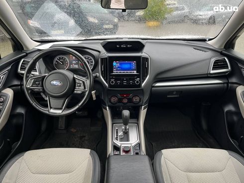 Subaru Forester 2018 белый - фото 13