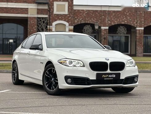 BMW 5 серия 2016 - фото 10