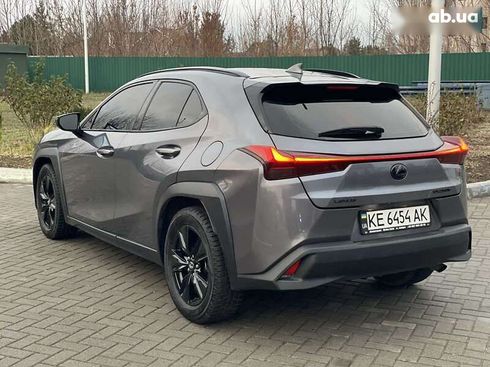 Lexus UX 2019 - фото 10