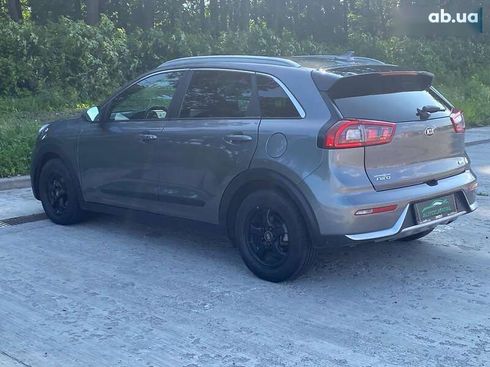 Kia Niro 2017 - фото 13