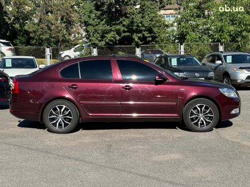 Skoda Octavia 2011 красный - фото 4