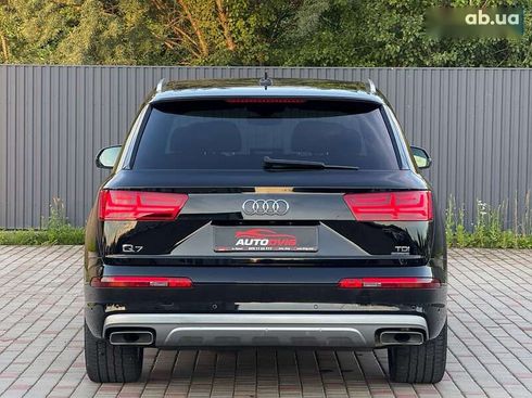 Audi Q7 2017 - фото 5