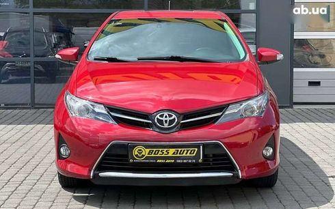 Toyota Auris 2013 - фото 2