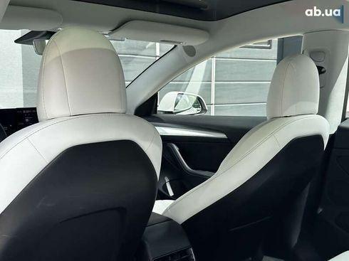 Tesla Model 3 2021 - фото 17