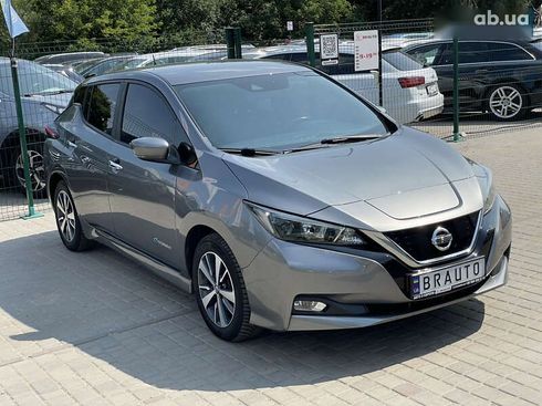 Nissan Leaf 2019 - фото 10