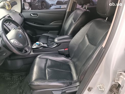 Nissan Leaf 2016 серый - фото 18