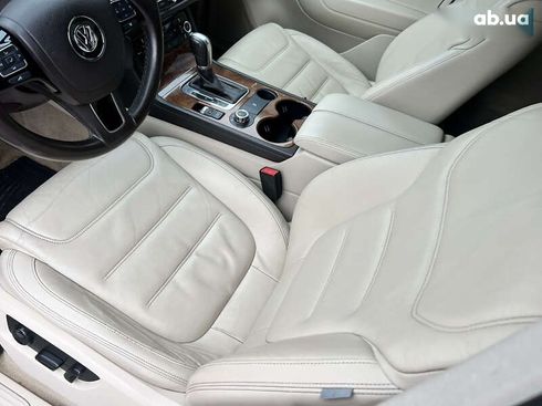 Volkswagen Touareg 2012 - фото 28
