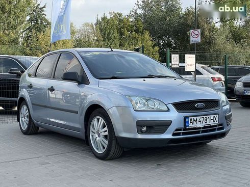 Ford Focus 2005 - фото 9