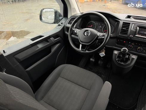 Volkswagen Caravelle 2017 синий - фото 53