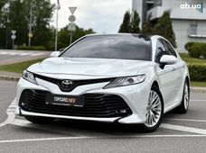 Продаж вживаних Toyota Camry в Києві - купити на Автобазарі