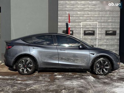 Tesla Model Y 2023 - фото 10