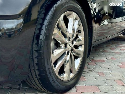 Kia Carnival 2017 - фото 17