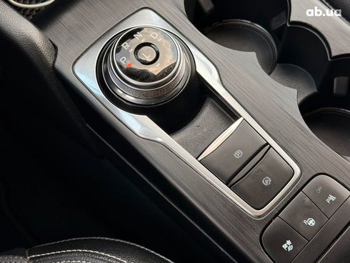 Ford Escape 2019 серый - фото 21