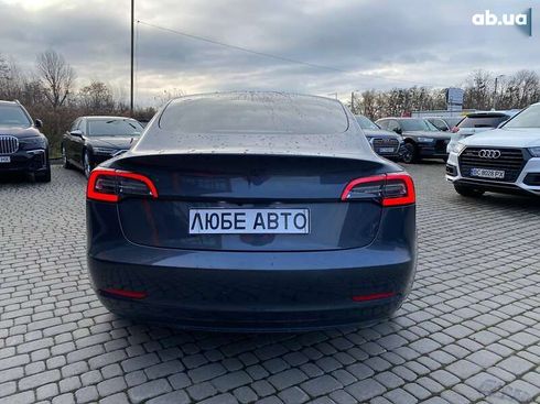 Tesla Model 3 2021 - фото 6