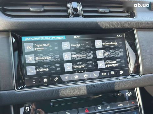 Jaguar XF 2016 - фото 23