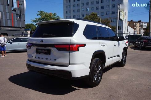 Toyota Sequoia 2023 - фото 5