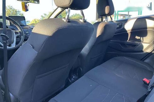 Ford Fiesta 2017 - фото 19