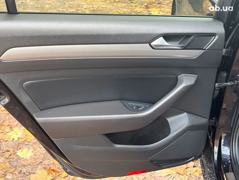 Volkswagen Passat 2015 черный - фото 24