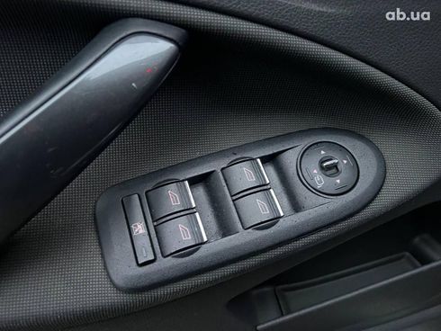 Ford Kuga 2011 черный - фото 15