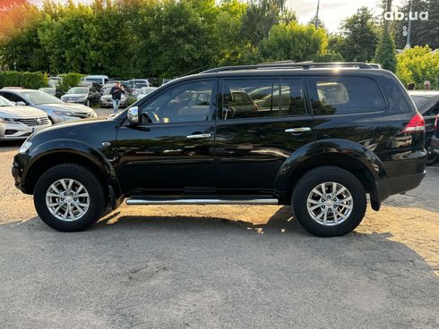 Mitsubishi Pajero 2015 черный - фото 8