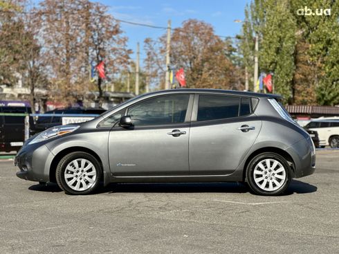 Nissan Leaf 2015 серый - фото 4