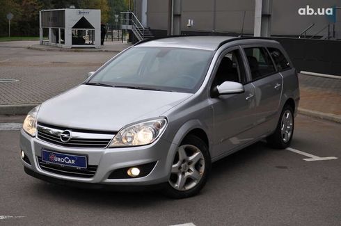 Opel Astra 2008 - фото 2