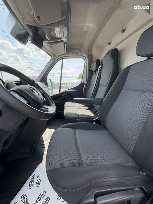 Renault Master 2021 - фото 20