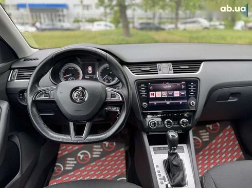 Skoda Octavia 2018 - фото 23