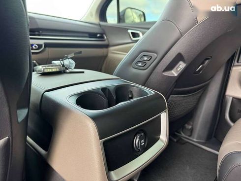 Kia Carnival 2024 - фото 29